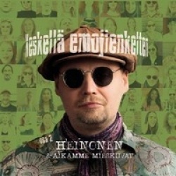 Keskellä emojienkelten (cd)