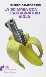 La scimmia con l'accappatoio viola