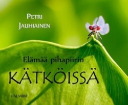Elämää pihapiirin kätköissä
